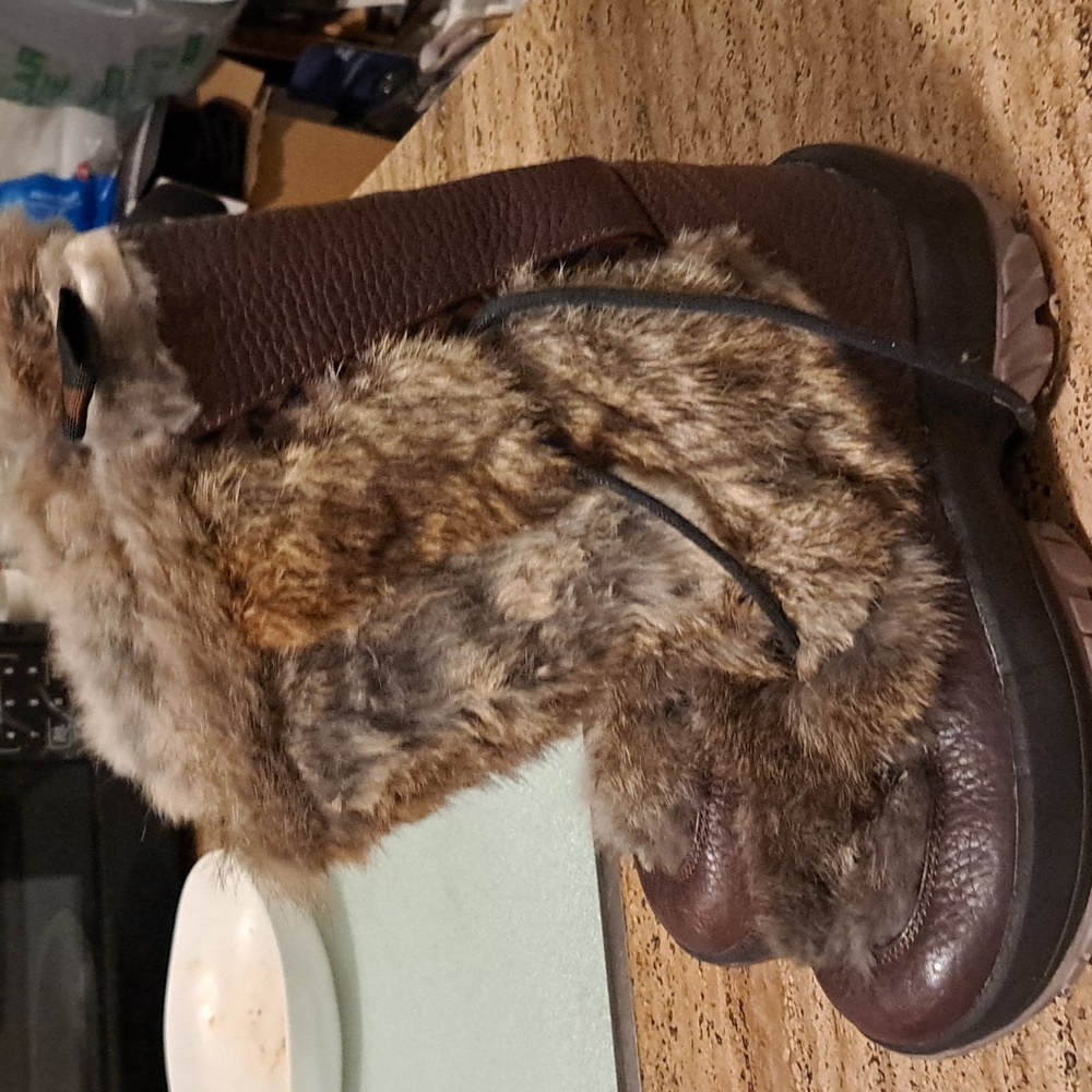 ULU Boots Womens 8 Brown Leather Rabbit Fur‎ Waterproof